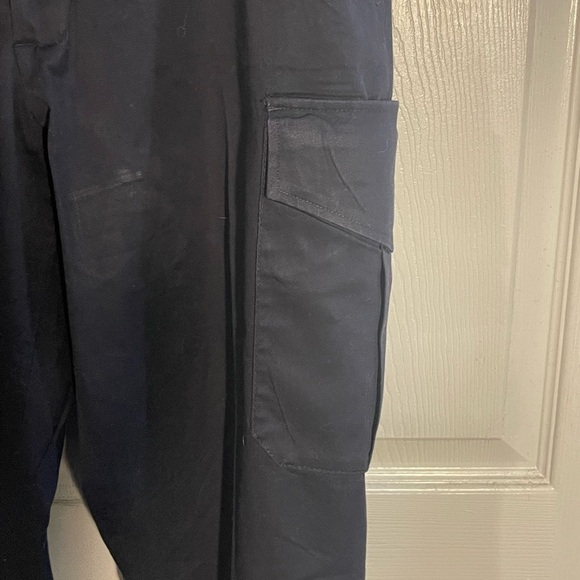 Blauer Men's Navy Cargo Pants - Picture 4 of 13